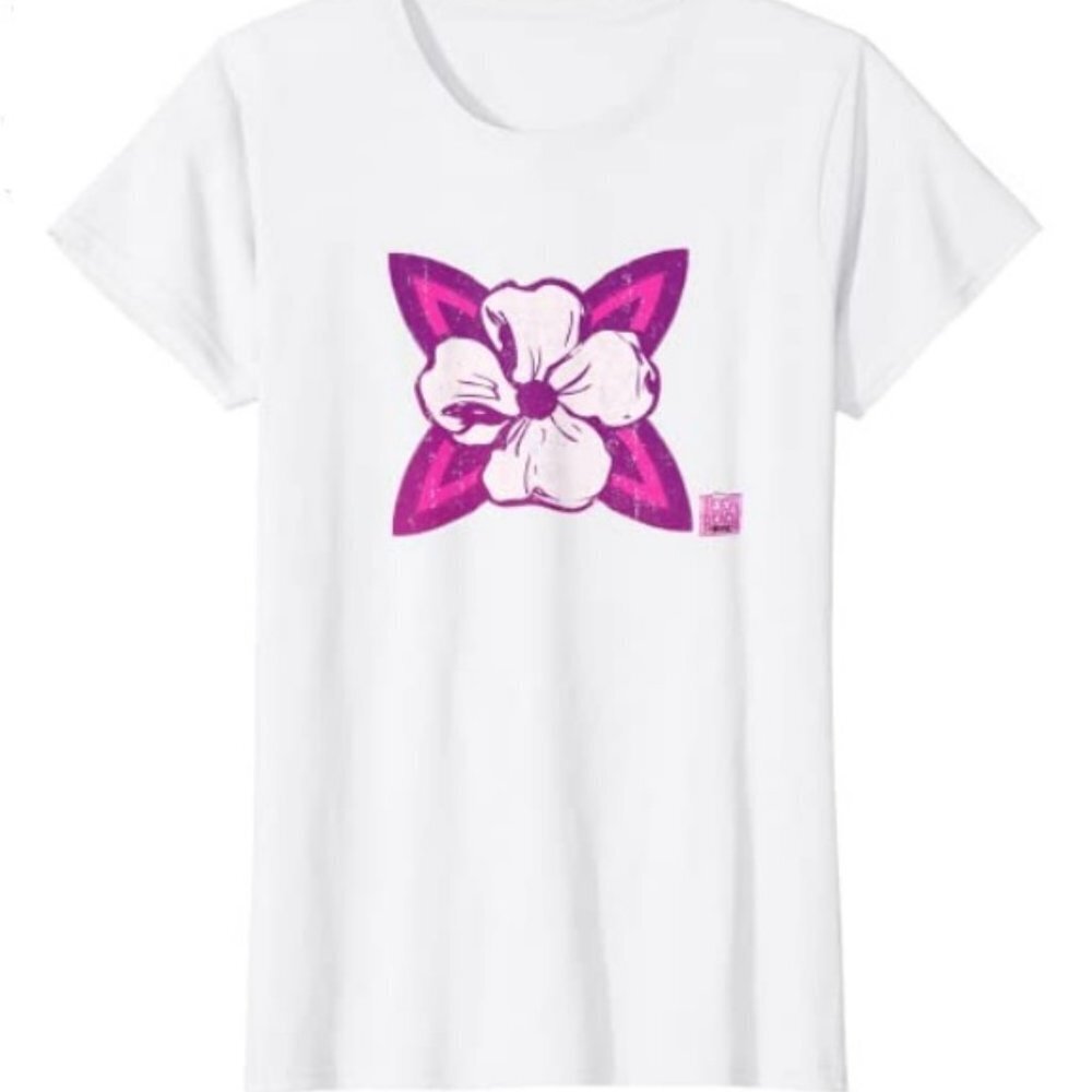 Women Disney Movie T-Shirt SIze (M)